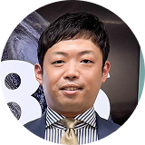 川崎 成倫 氏